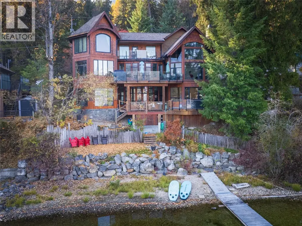 1722 West Lake Drive, Christina Lake